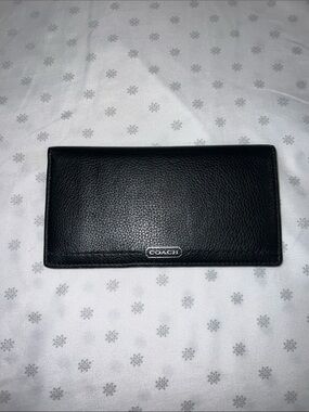 COACH Black Pebbled Leather Long Card & Key Holder